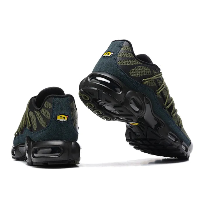 NIKE AIR MAX PLUS UTILITY