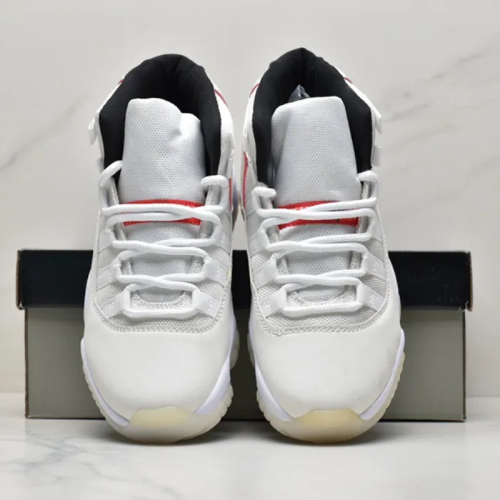 JORDAN 11 RETRO