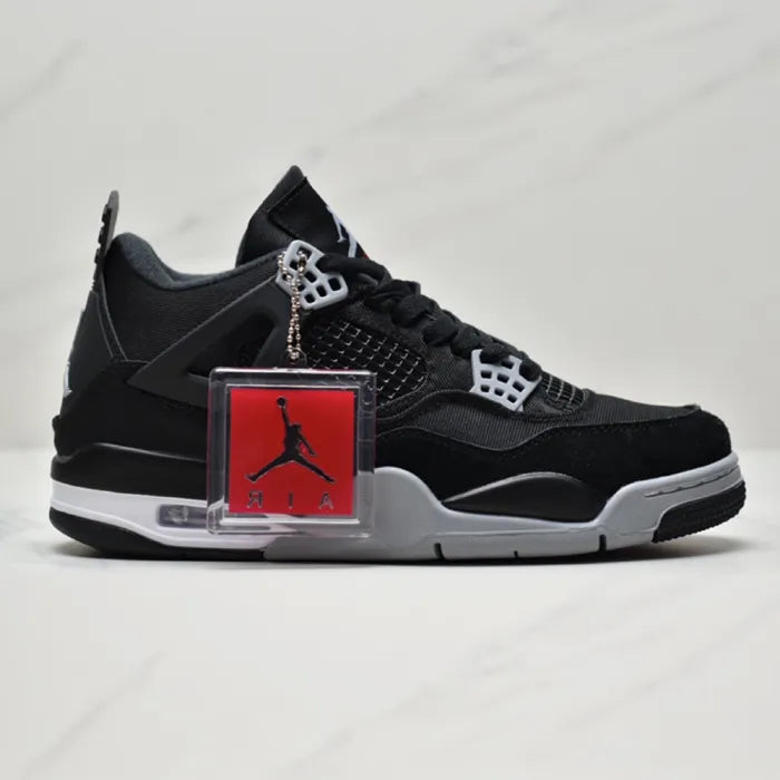 JORDAN 4 RETRO