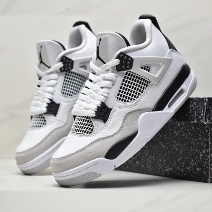 JORDAN 4 RETRO