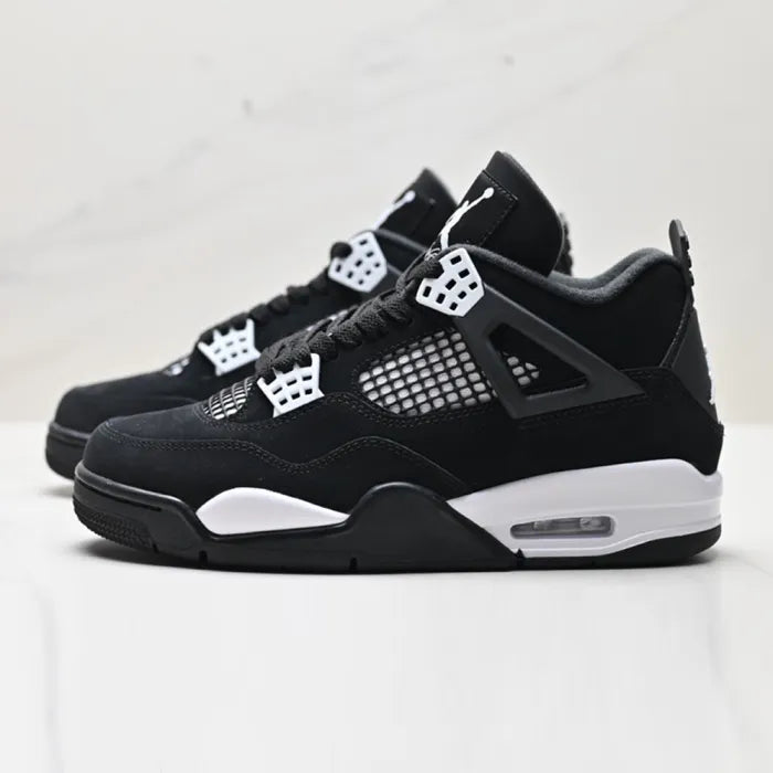 JORDAN 4 RETRO