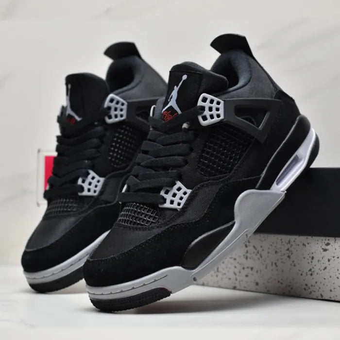 JORDAN 4 RETRO