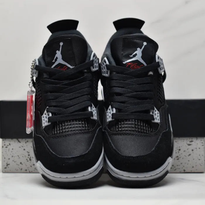 JORDAN 4 RETRO